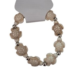 Cream Turtle Beaded Bracelet